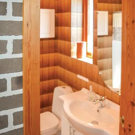 Three-bedroom In Saby